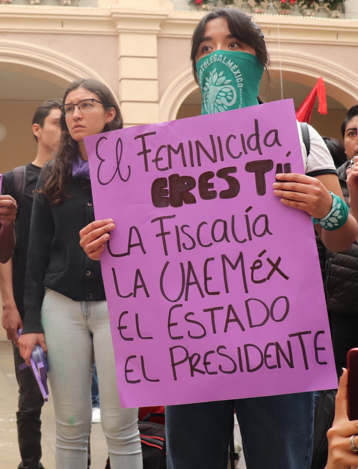 Feminicidio enardeció a la comunidad universitaria