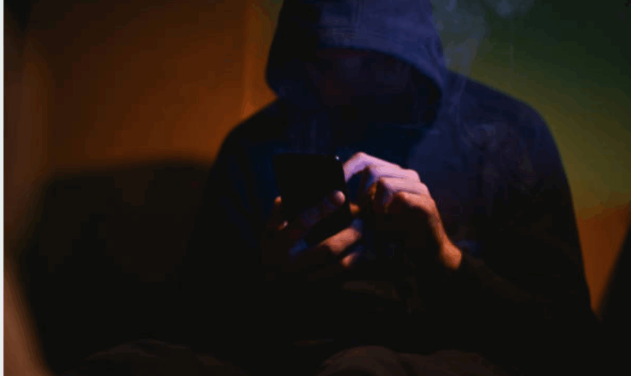 Alertan por fraudes a docentes