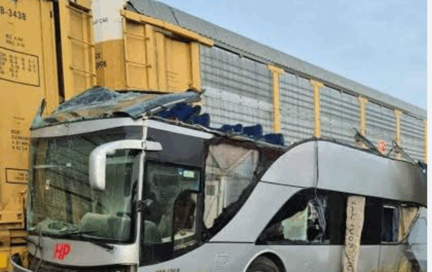 Canapat responde tras accidente de autobús en Atlacomulco