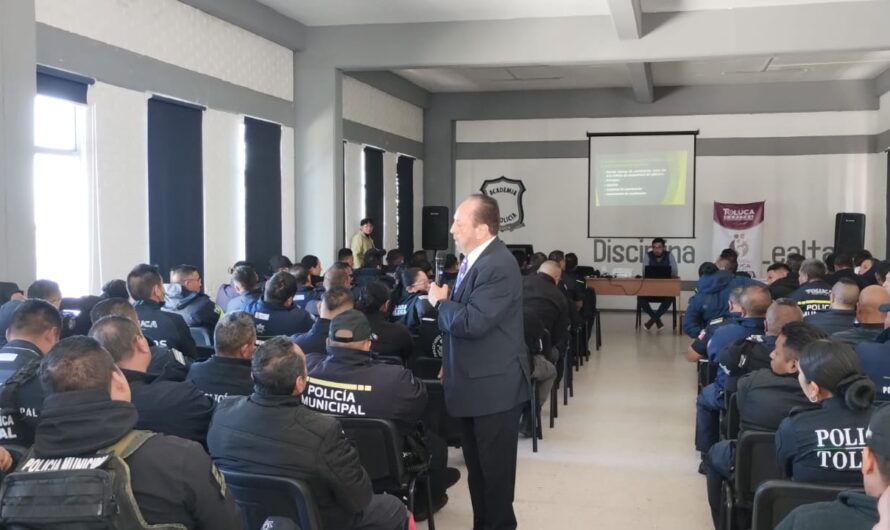 Toluca intenta profesionalizar su policía ante reclamos