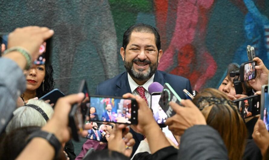 Francisco Vázquez va por otro cargo en Morena